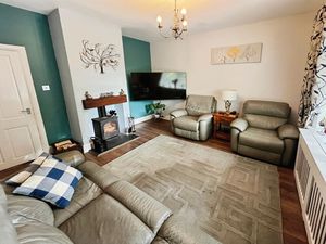 Lounge- click for photo gallery